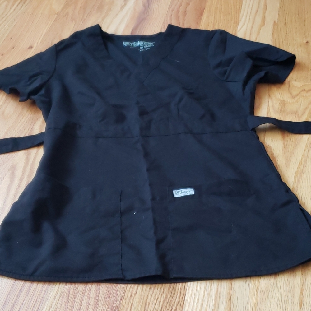 Scrub top